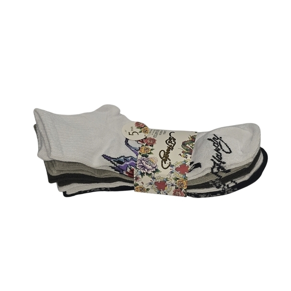 Ed Hardy Women Size 4-10 Black White Gray Fashion Quarter Socks 5 Pack Mid Crew - Picture 4 of 4